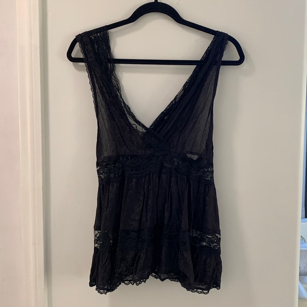 Free People.  Lacey Black Sleeveless Top Size M